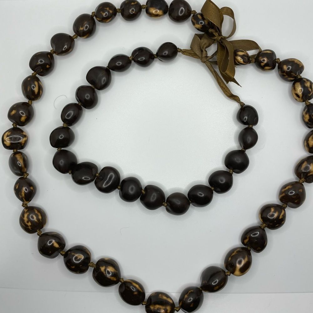 Hawaiian Jewelry Brown Kukui Nut Necklace